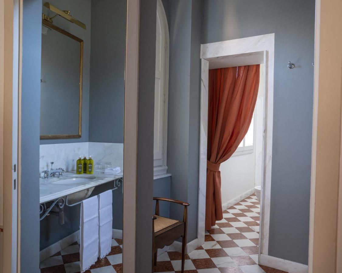 Albergo פיאטרה סנטה מראה חיצוני תמונה