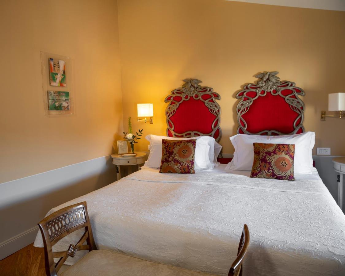 Albergo פיאטרה סנטה מראה חיצוני תמונה
