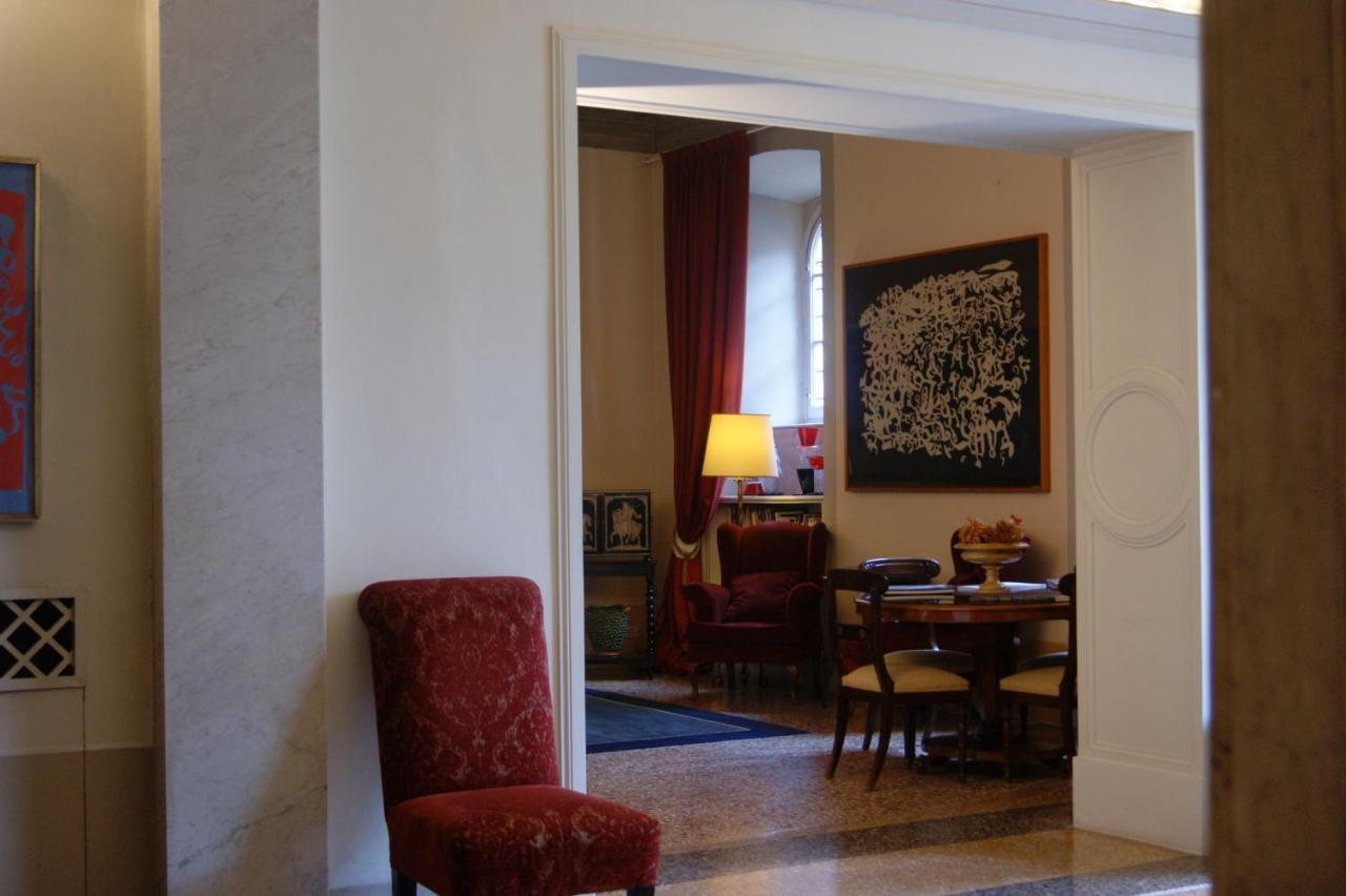 Albergo פיאטרה סנטה מראה חיצוני תמונה